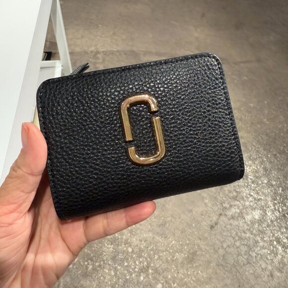 Marc Jacobs 2F5SMP066S01 J Marc Mini Compact Wallet Authentic‼️ - Picture 2 of 8